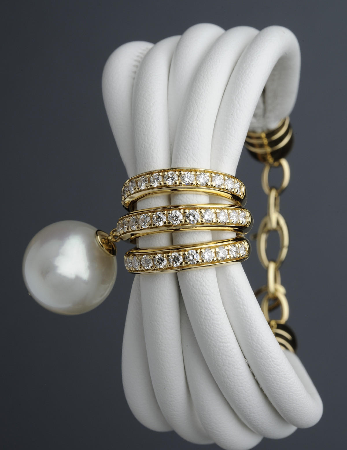 Bracelet cuir or perle diamants